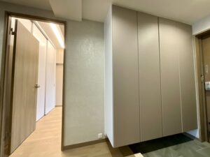 ルンバ基地がすっきり！収納力がアップしたマンションの玄関収納リフォーム