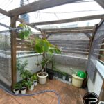 練馬区の戸建てバルコニー リフォーム前の天然木パーゴラとすだれの目隠し